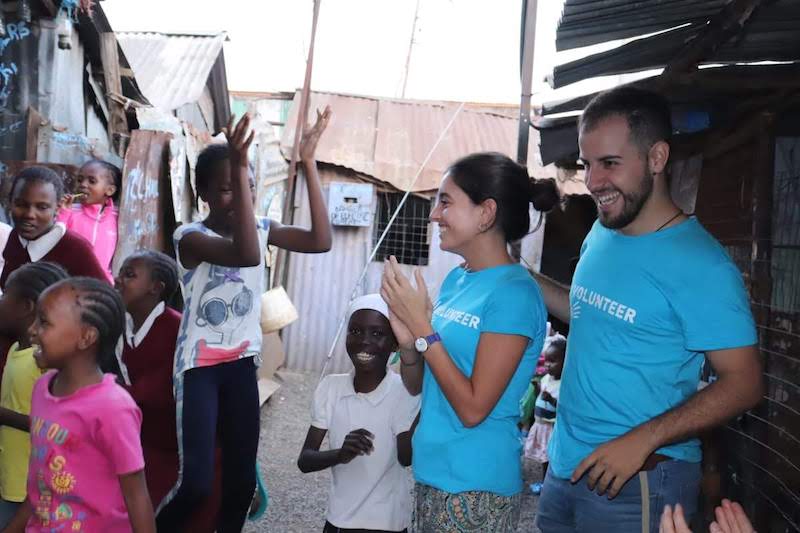 voluntariado con niños kenia 2019
